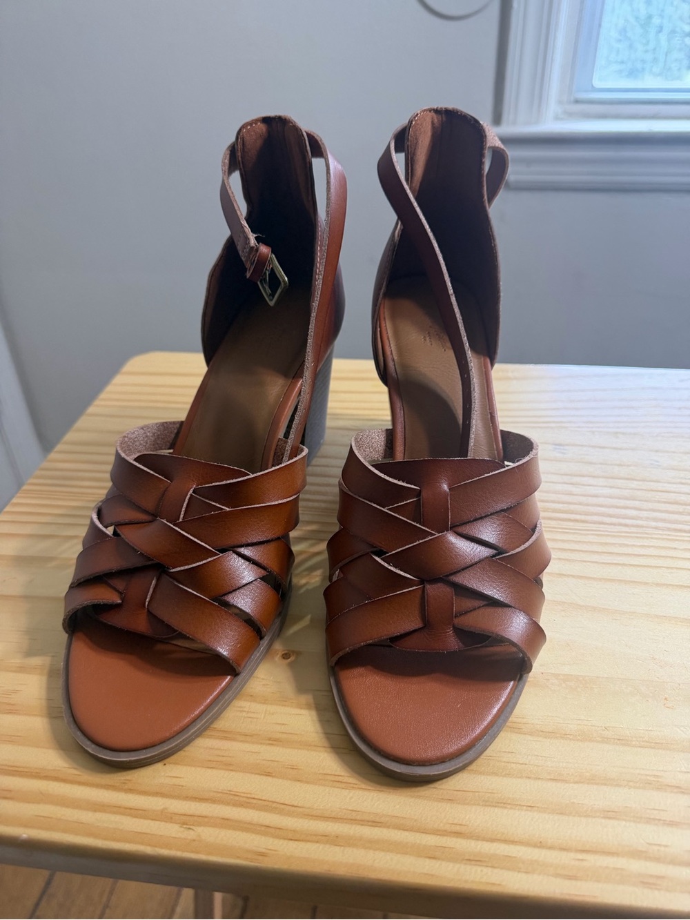 Universal Thread Brown Leather Woven Ankle-Strap Wedges